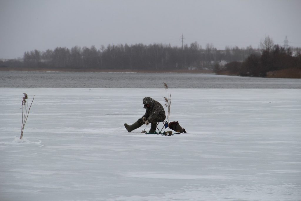 зимняя подлёдная рыбалка, водохранилище ТЭЦ-2, зима 2019 г._7
